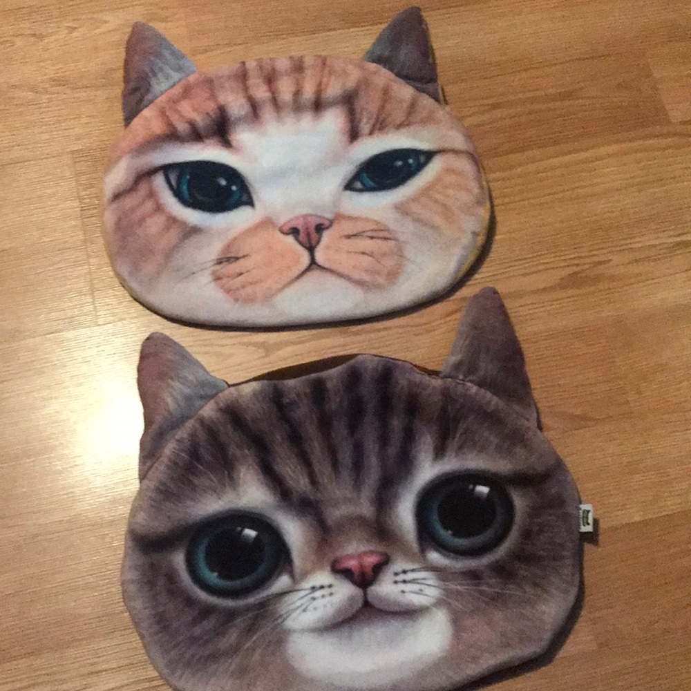 2 cute cat pillowcases